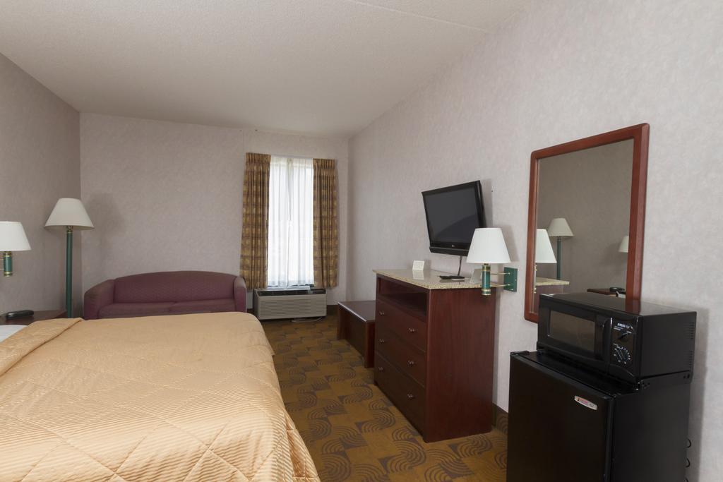 Quality Inn & Suites Mount Vernon Exterior photo
