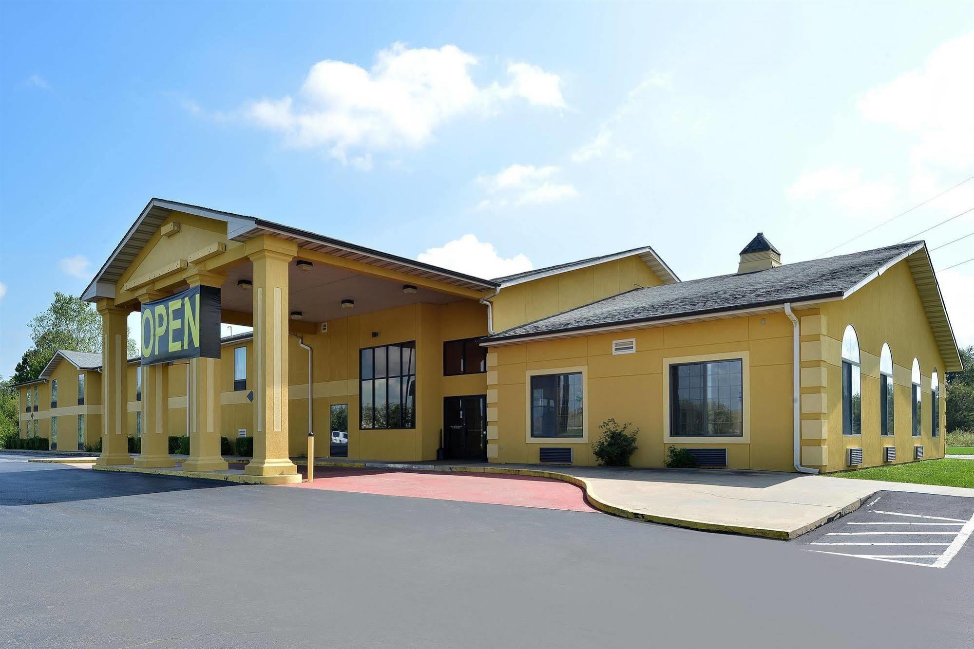 Quality Inn & Suites Mount Vernon Exterior photo