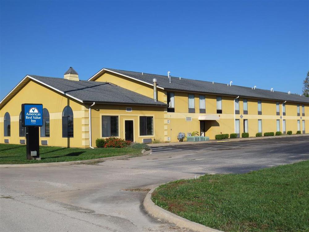 Quality Inn & Suites Mount Vernon Exterior photo
